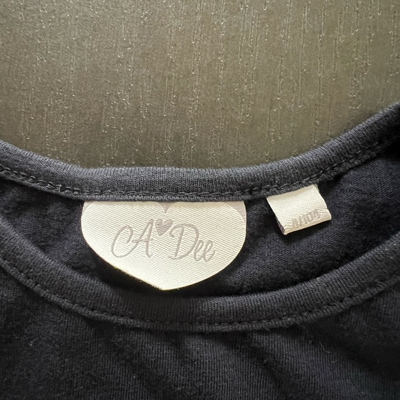 A Dee 2 piece dress set, crystal embellished top, feather skirt. Size 4 - Picture 4 of 6